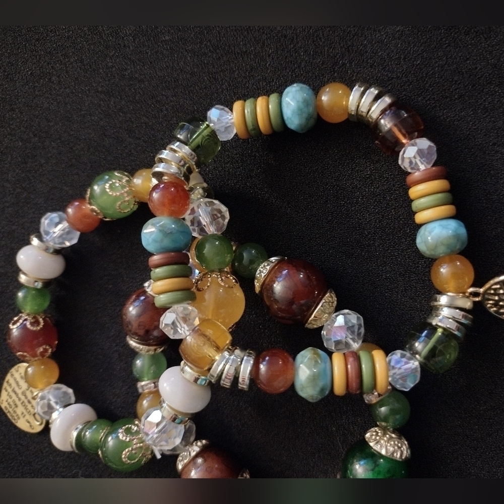 Multicolor Charm Beaded Bracelet Set - Picture 5 of 6